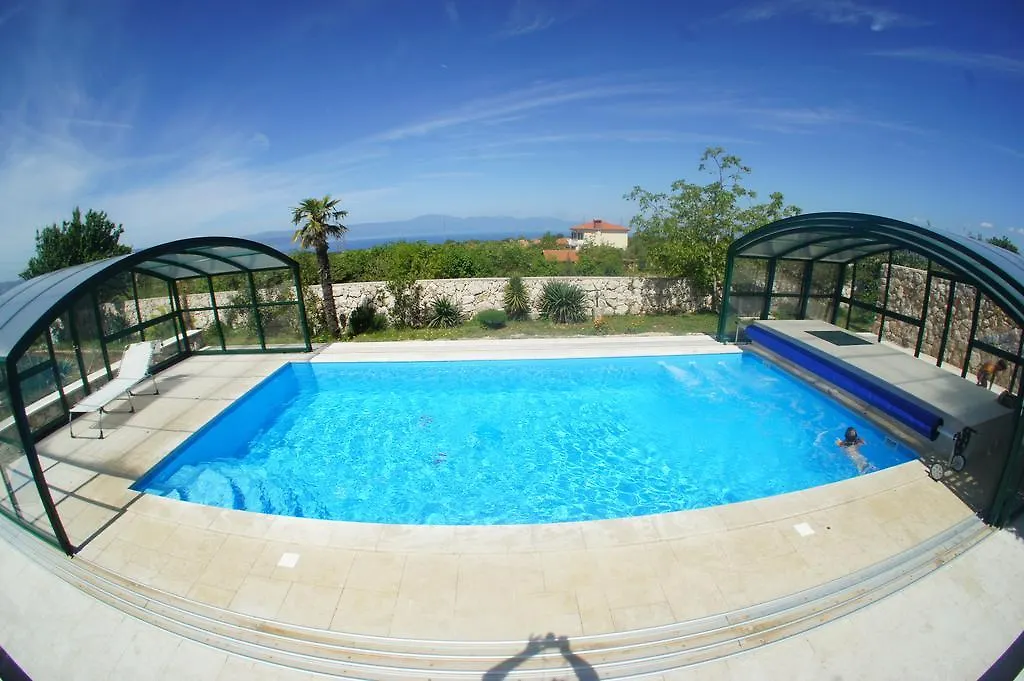Villa Guki Malinska